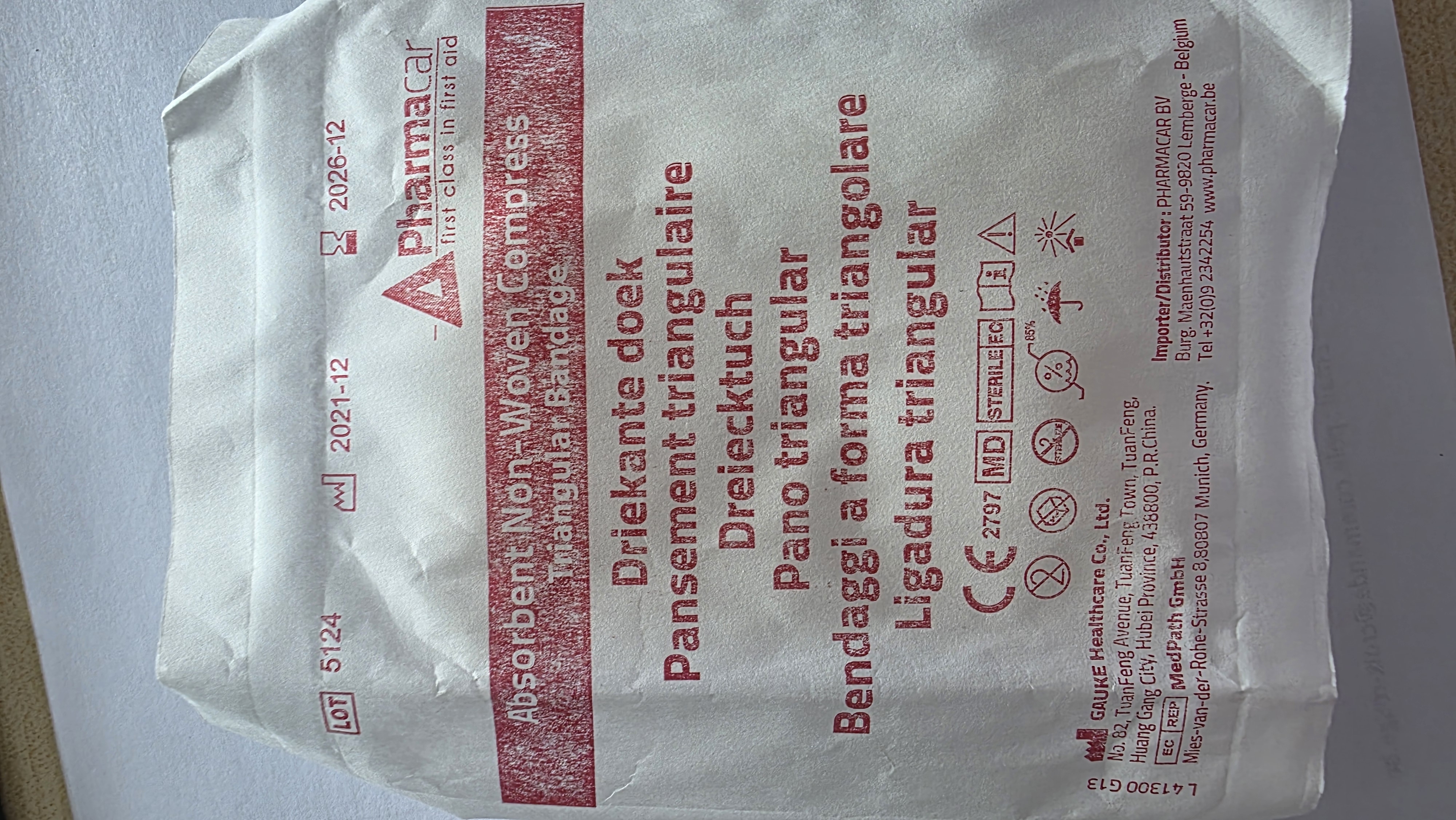 Photo Bandage triangle